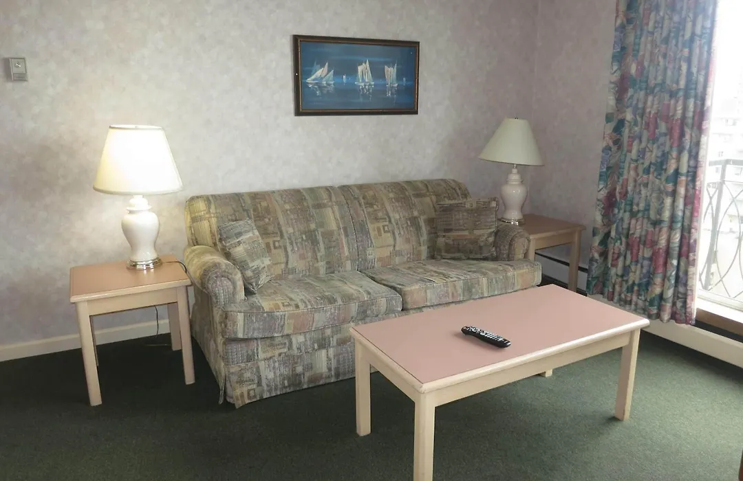 Tropicana Suite Hotel-1